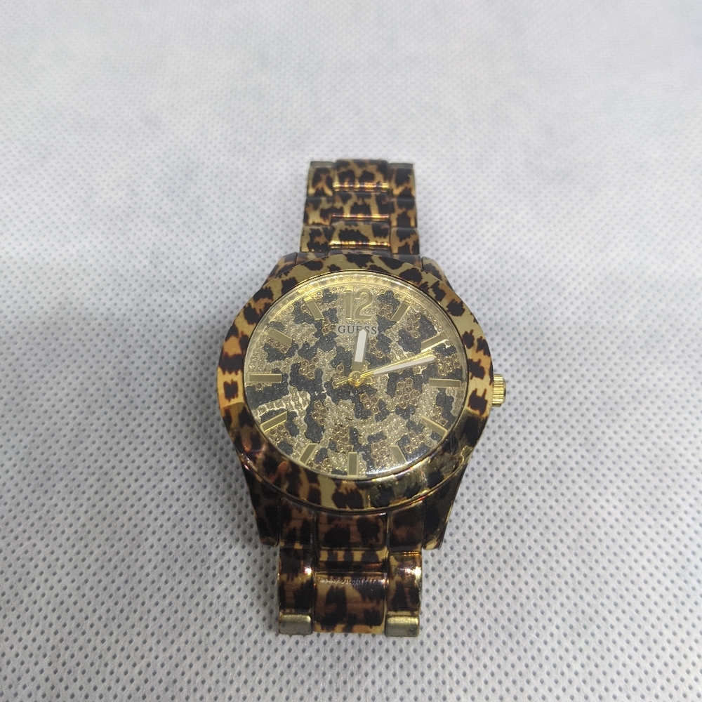Guess Cheetah Print Stainless Steel woman's Watch